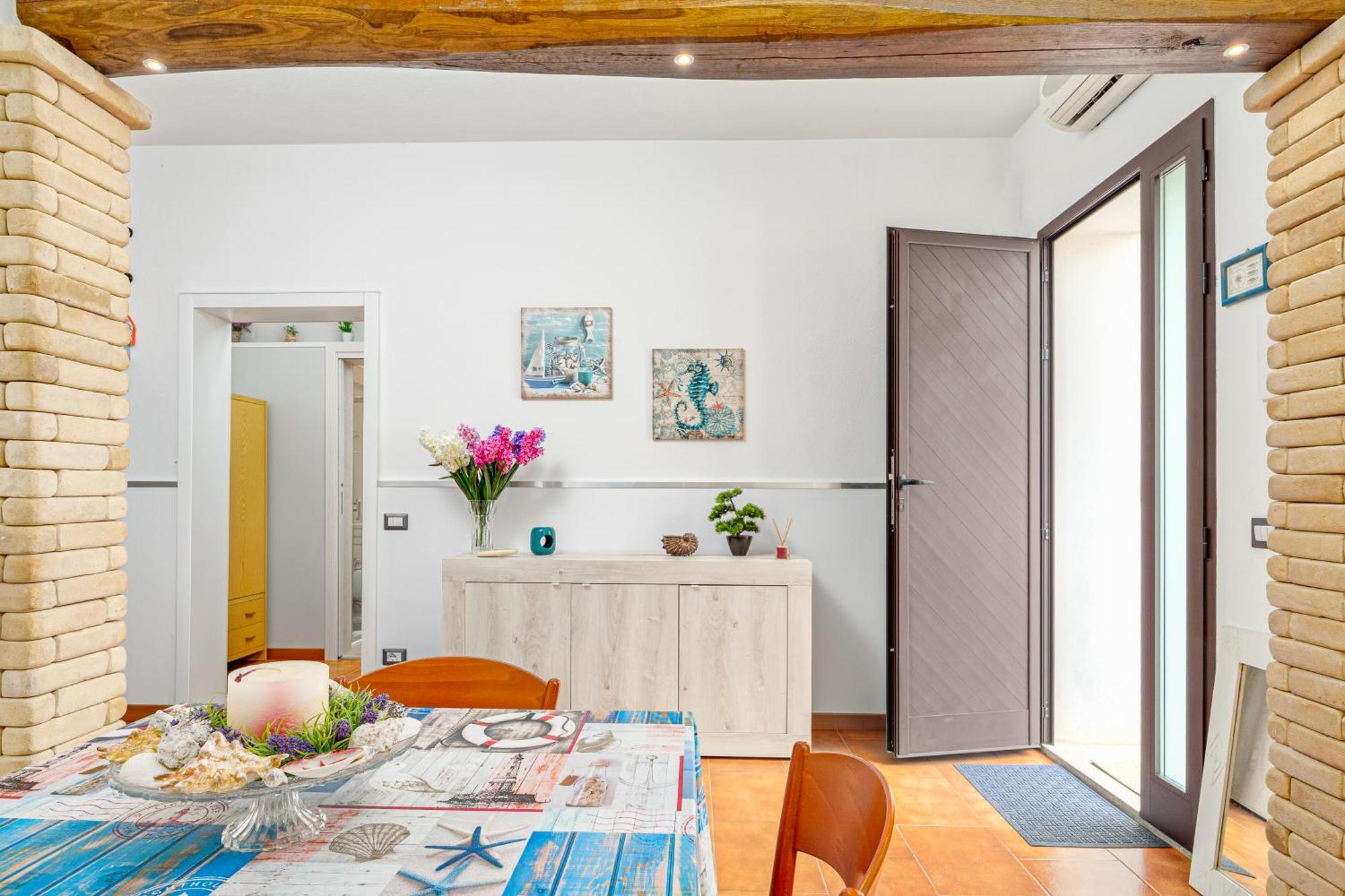 Ferienhaus House With Private Garden Near Centre And Olbia